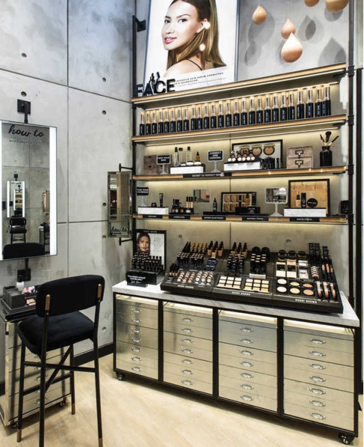 Creative Design Custom Wall Makeup Shelves Luxury Cosmetic Display Shelves