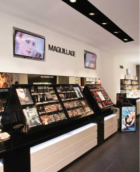 Custom Creative Design Modern Retail Wooden Wall Cosmetic Shelf Display