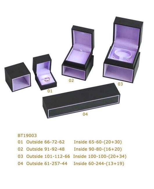 Modern Retail Store High End Custom Jewelry Boxes Design
