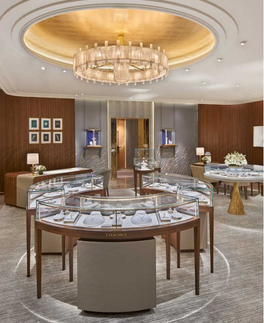 Luxury Modern Custom Glass Wooden Jewellery Shop Display Counter Design