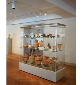 Creative Design Modern Custom Glass Museum Display Showcase