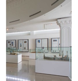 Creative Design Modern Custom Wooden Glass Museum Showcase Design