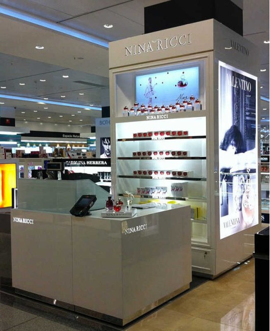 Vitrine de comptoir d'affichage de magasin de bijoux en verre de conception créative de luxe